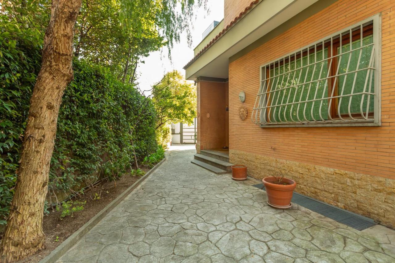 St Peter'S Spacious 4 Bdr With Private Parking Apartment Roma Ngoại thất bức ảnh